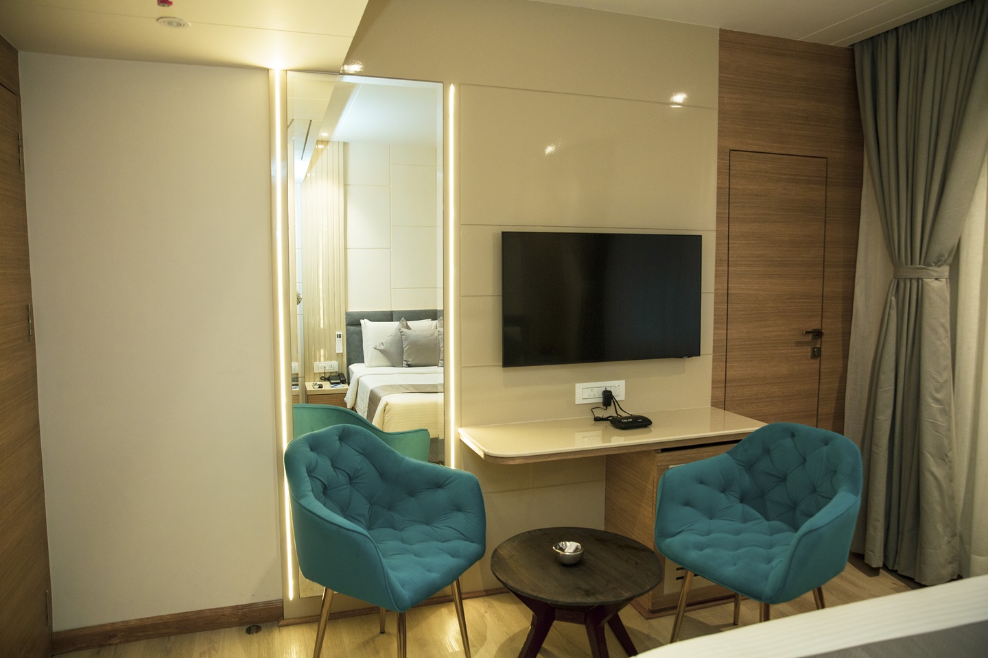luxury_room_seat